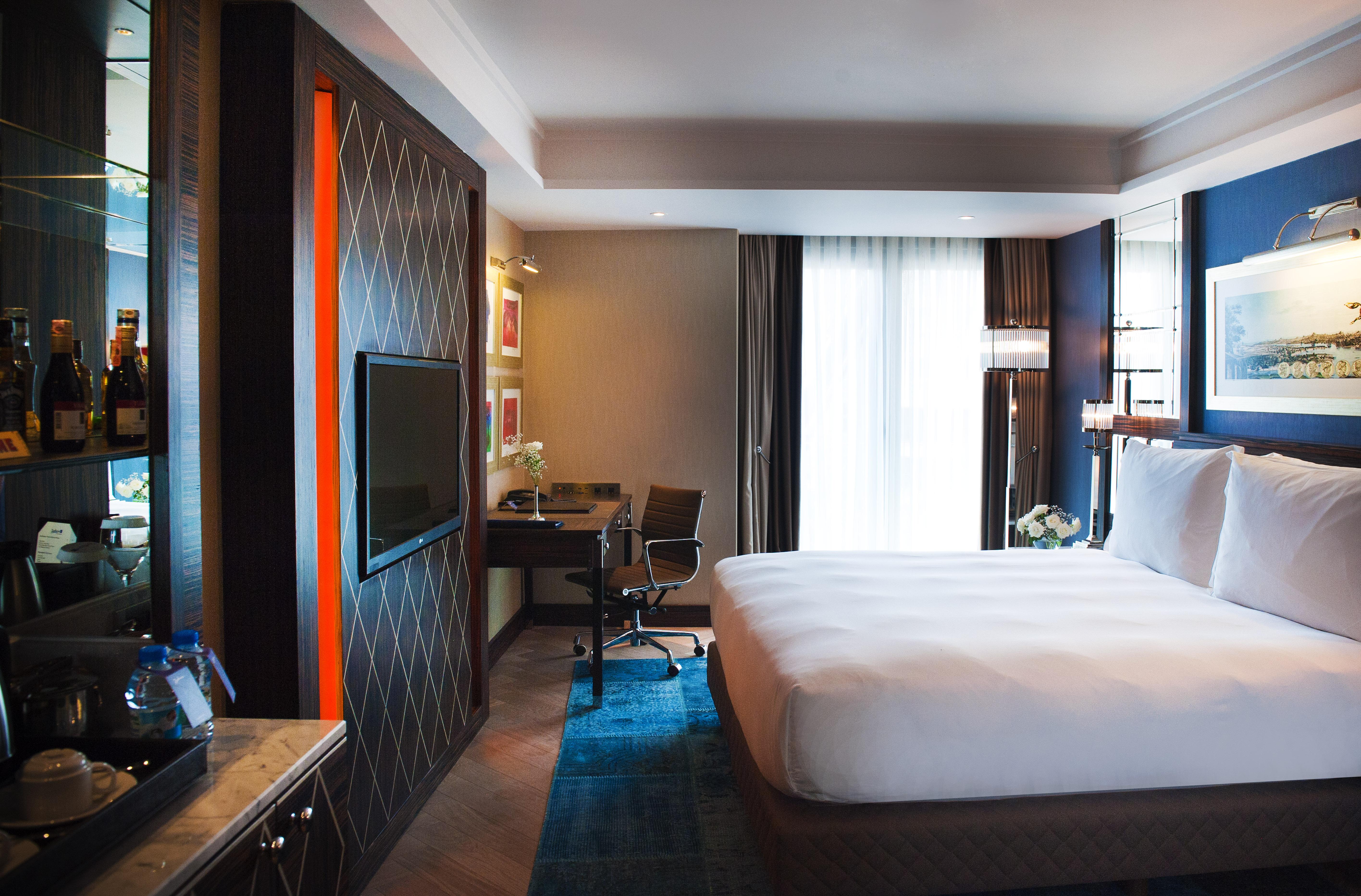 Radisson Blu Hotel Istanbul Pera Istambul Exterior foto Deluxe Room