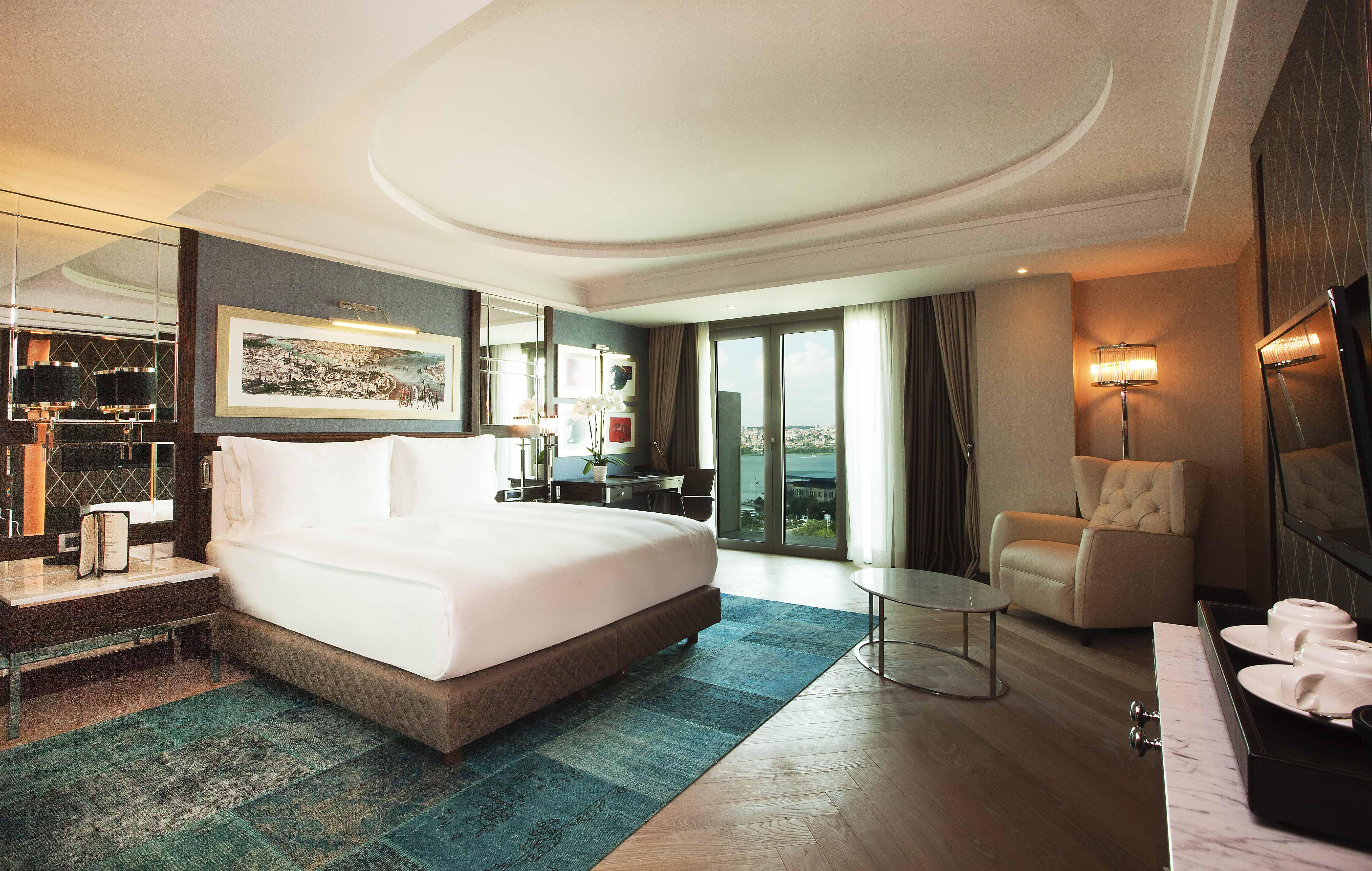 Radisson Blu Hotel Istanbul Pera Istambul Exterior foto Deluxe Room