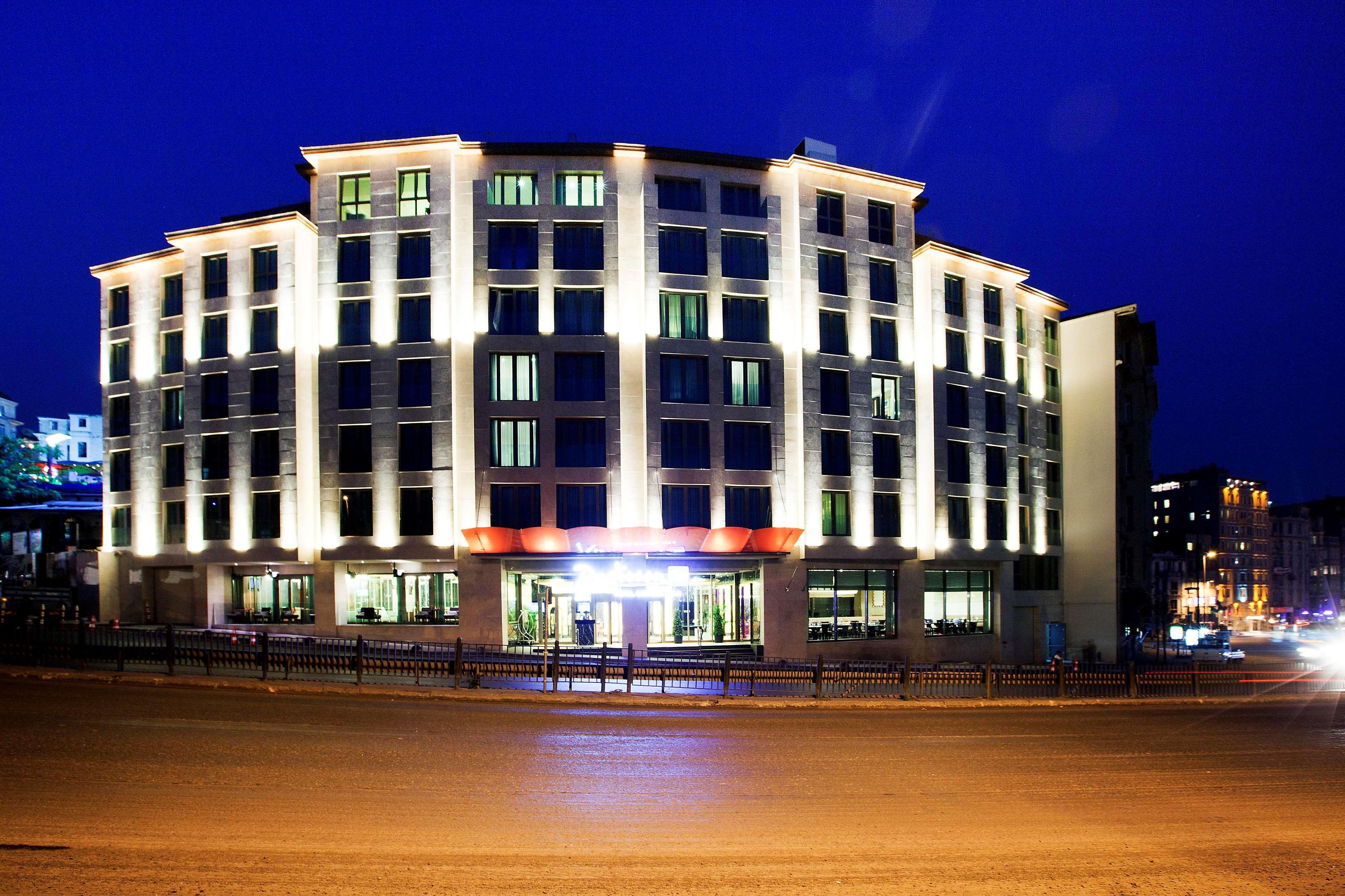 Radisson Blu Hotel Istanbul Pera Istambul Exterior foto