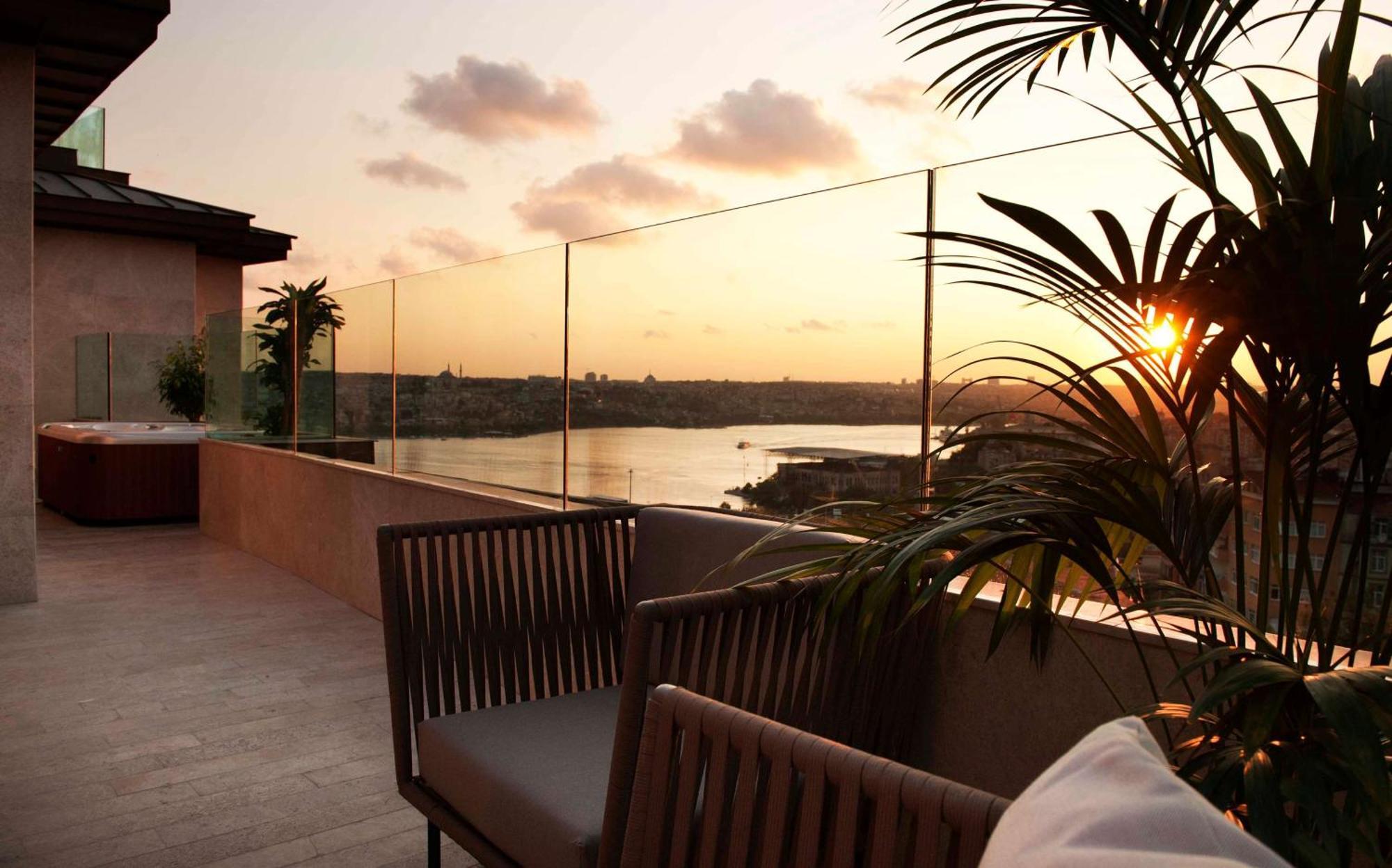 Radisson Blu Hotel Istanbul Pera Istambul Exterior foto